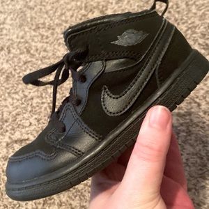 Lightly used toddlers Nike Air Jordans